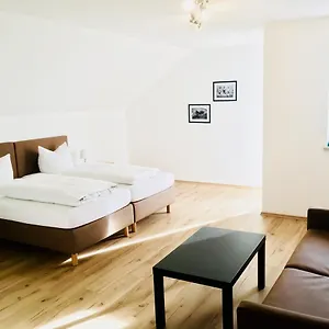 https://gasthof-schratzenstaller.com-bavaria.com