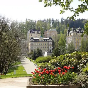 https://depandance-romantic-suites.marianskelaznehotels.net